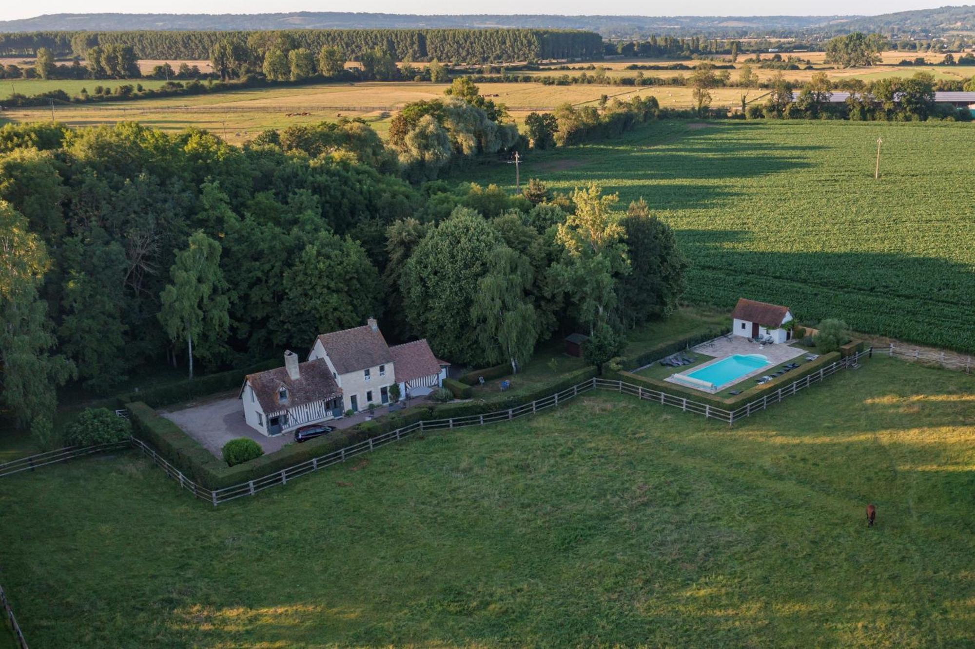 La Maison Corniere Bieville-en-Auge Bagian luar foto