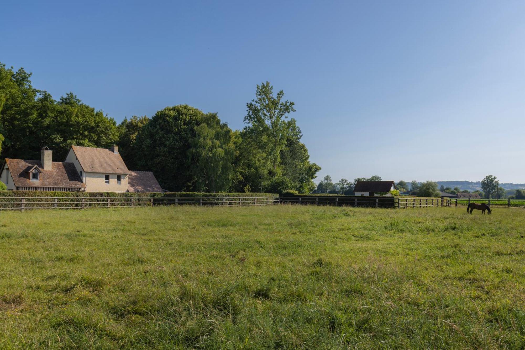 La Maison Corniere Bieville-en-Auge Bagian luar foto